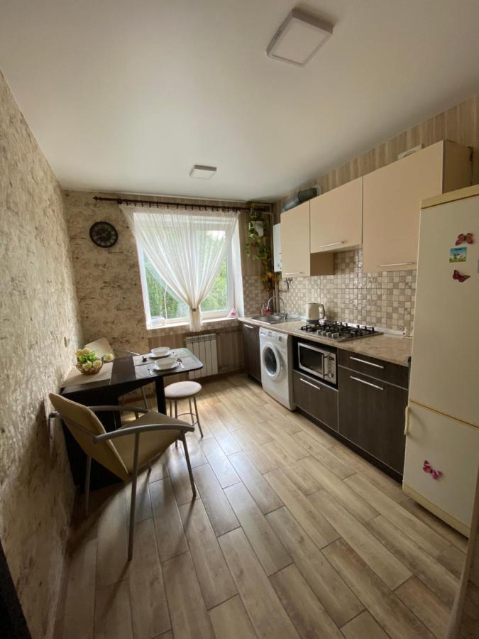 Apartment 30 M2 On Sergei Esenin 11 Kharkov Luaran gambar