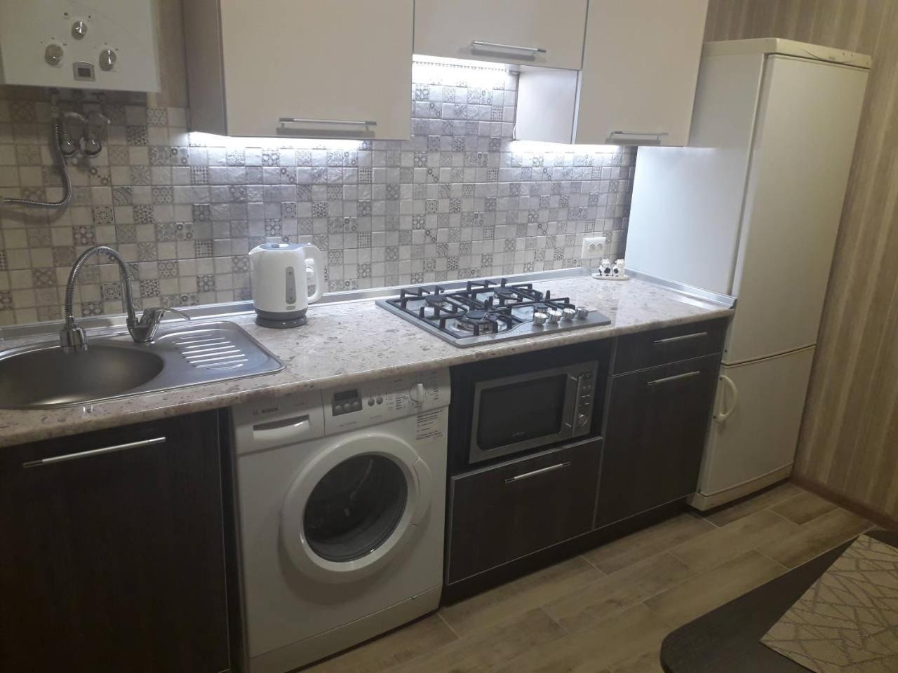 Apartment 30 M2 On Sergei Esenin 11 Kharkov Luaran gambar