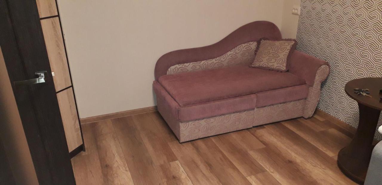 Apartment 30 M2 On Sergei Esenin 11 Kharkov Luaran gambar